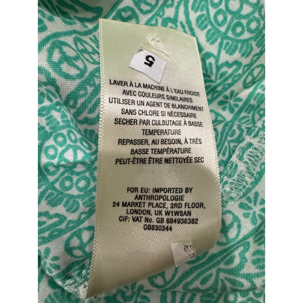 Green White Geometric Medallion Print Sleeveless Pintuck Button Front Tunic Top - Picture 3 of 4